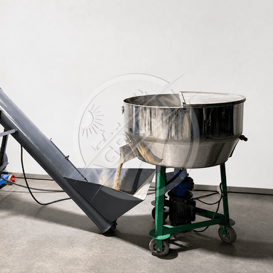 Compact Animal Feed Mixer 50-300kg 1.1-4kw Single Phase 220-380v Stainless Steel For Cattle Sheep Poultry Farm Fodder